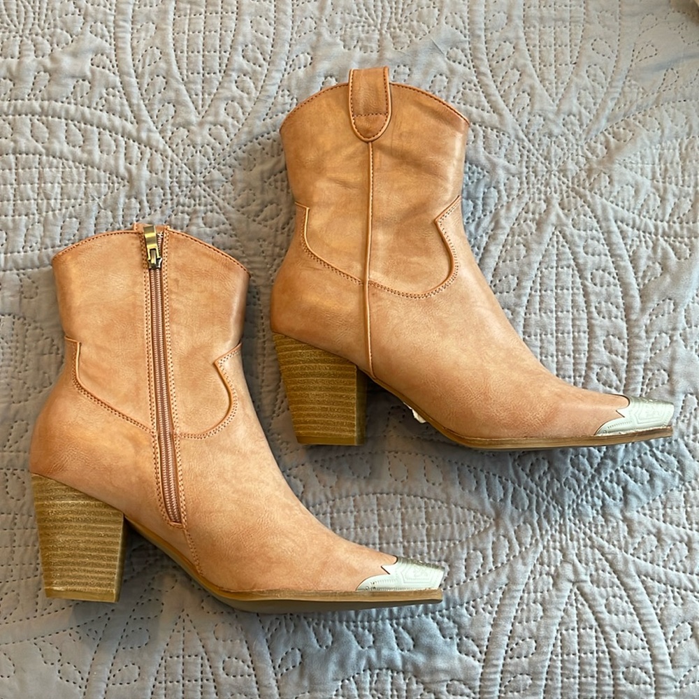 Pink cowboy boots!